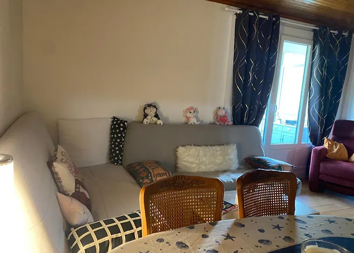 Appartement Dans Residence Calme